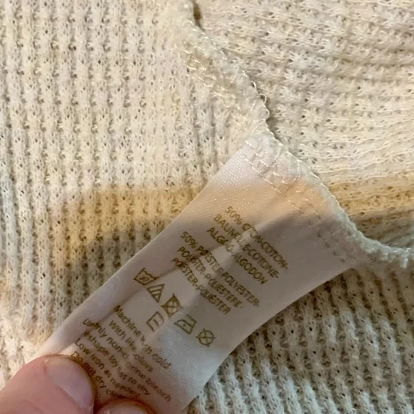 2 We the Free Rocksbility thermal swing long sleeve❤️FINAL SALE❤️ - Picture 14 of 16